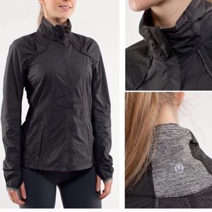 Lululemon Essential Jacket - Black - Size 6